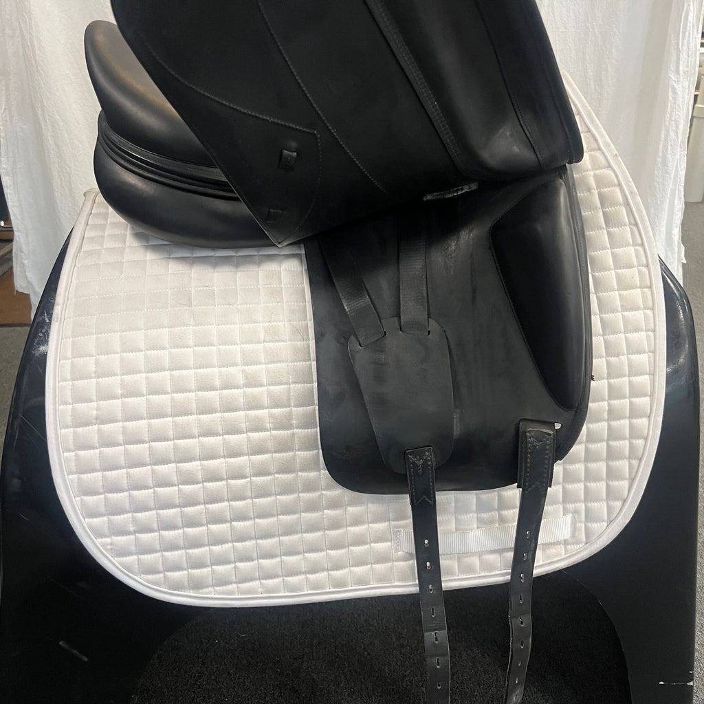 HOLD: Used Amerigo Classic 18" Dressage Saddle