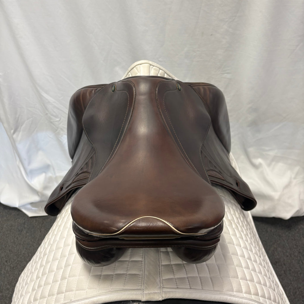 Used Prestige Versailles 17" Jump Saddle