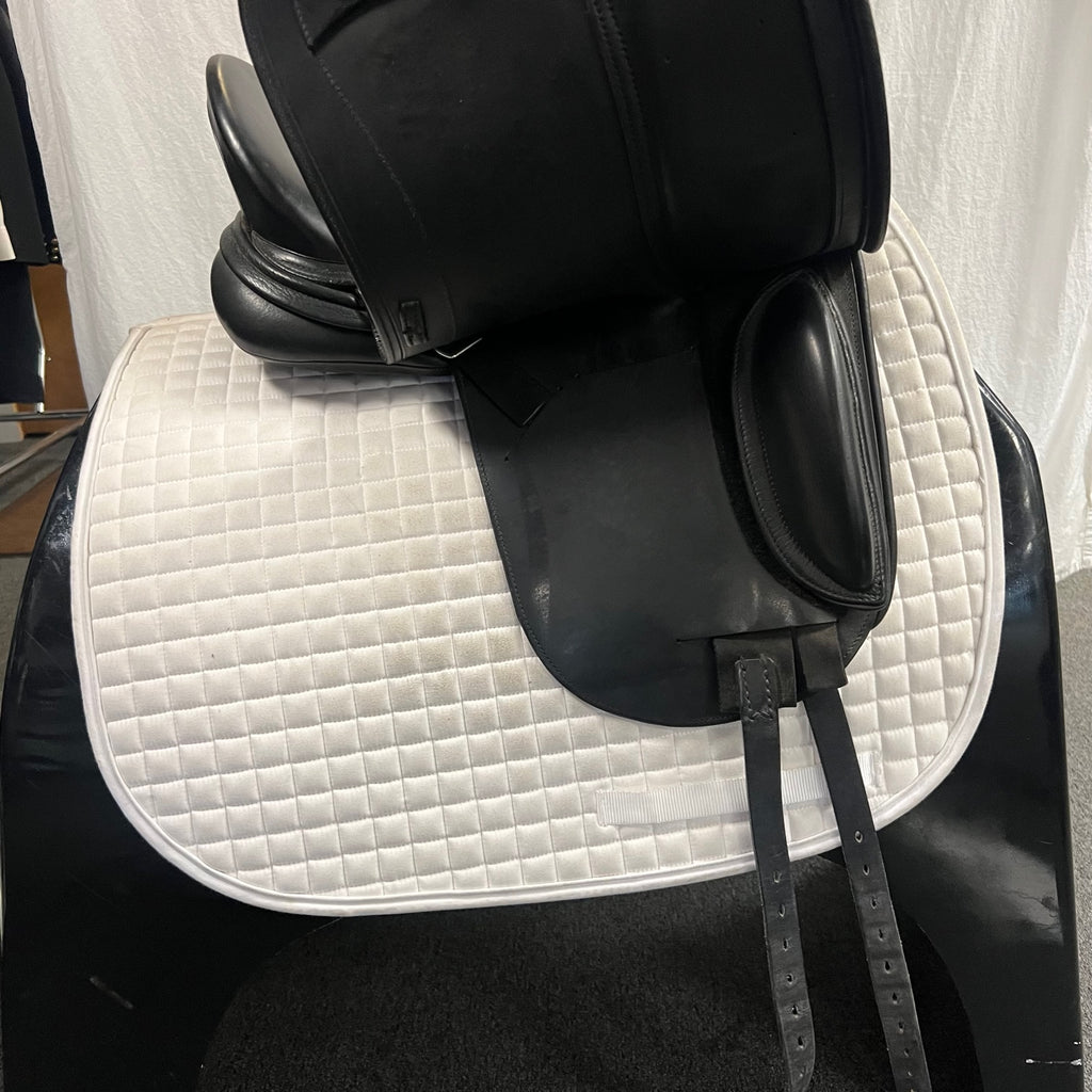 Used Schleese Infinity II 17.5" Dressage Saddle