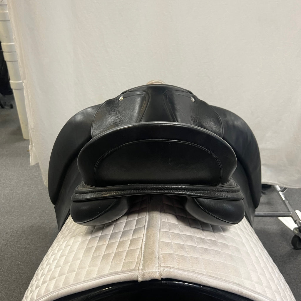 Used Schleese Infinity II 17.5" Dressage Saddle