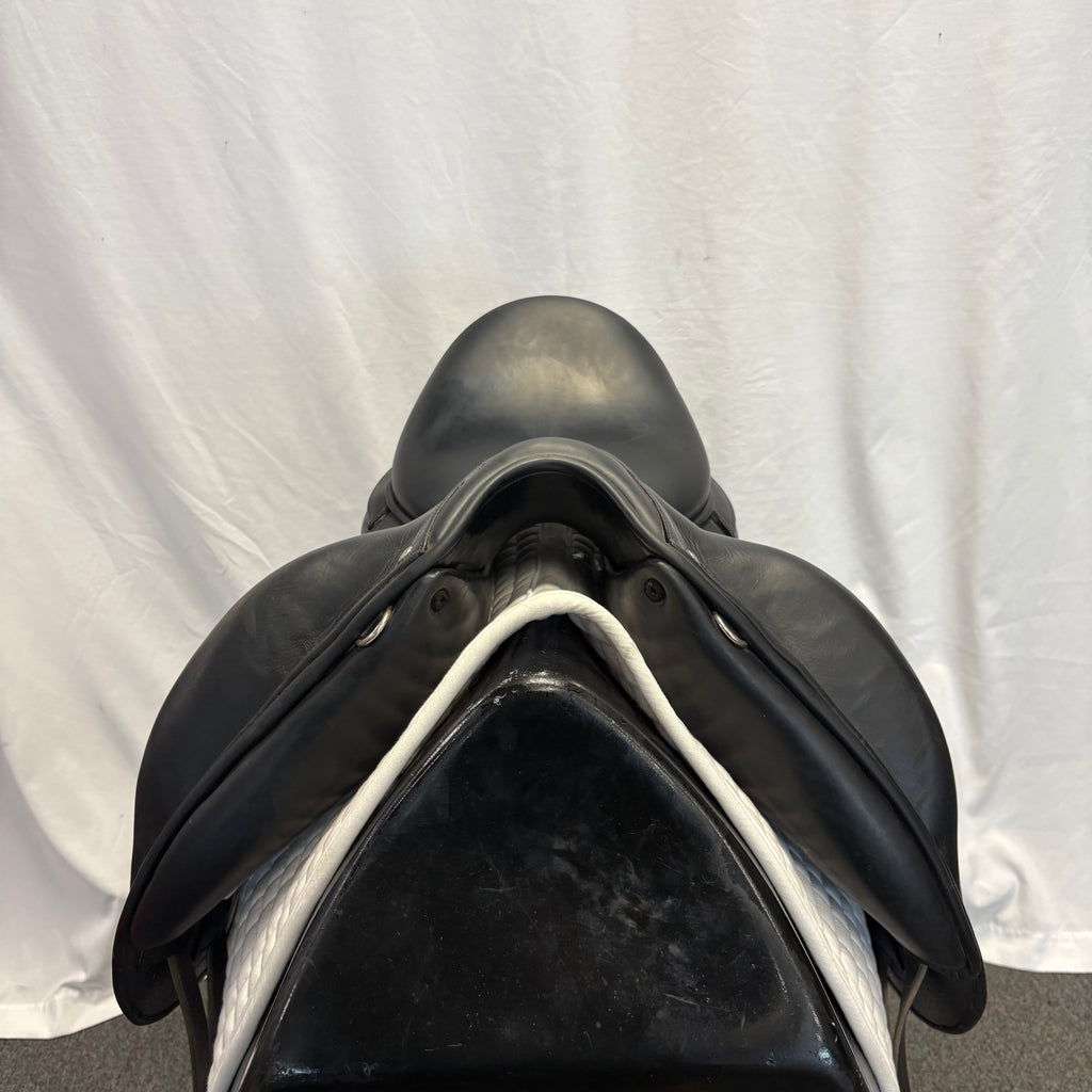 Used Childeric DPL Monoflap 18" Dressage Saddle
