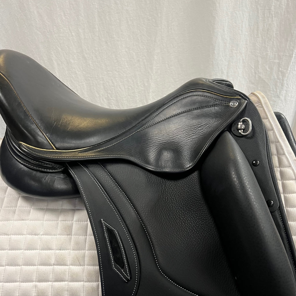 HOLD: Used Aviar Rook 1.0 - 17.5"" Monoflap Dressage Saddle