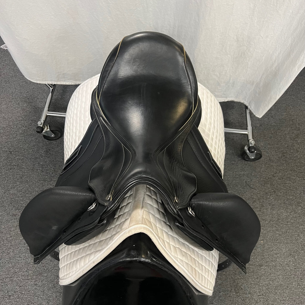 HOLD: Used Aviar Rook 1.0 - 17.5"" Monoflap Dressage Saddle