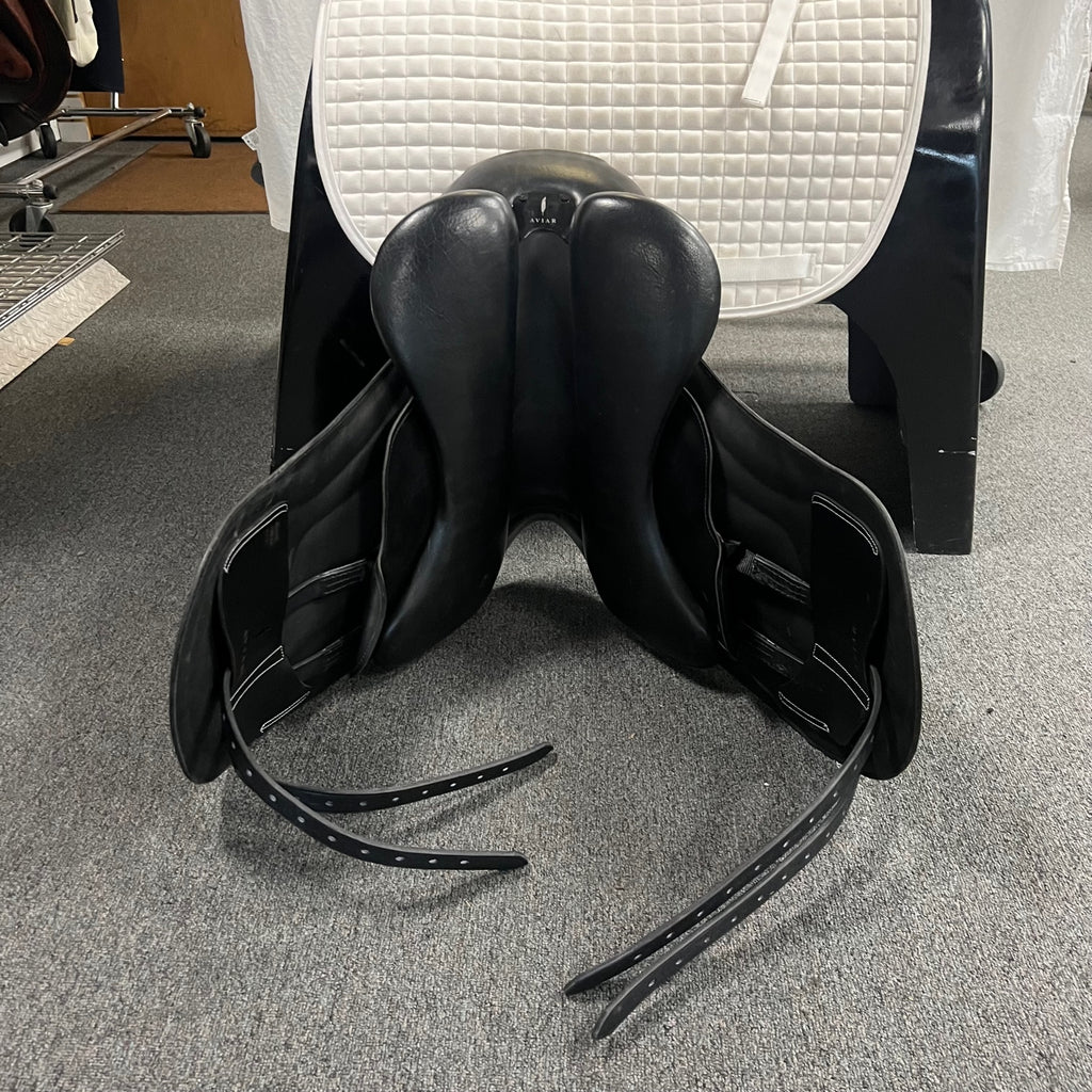 HOLD: Used Aviar Rook 1.0 - 17.5"" Monoflap Dressage Saddle
