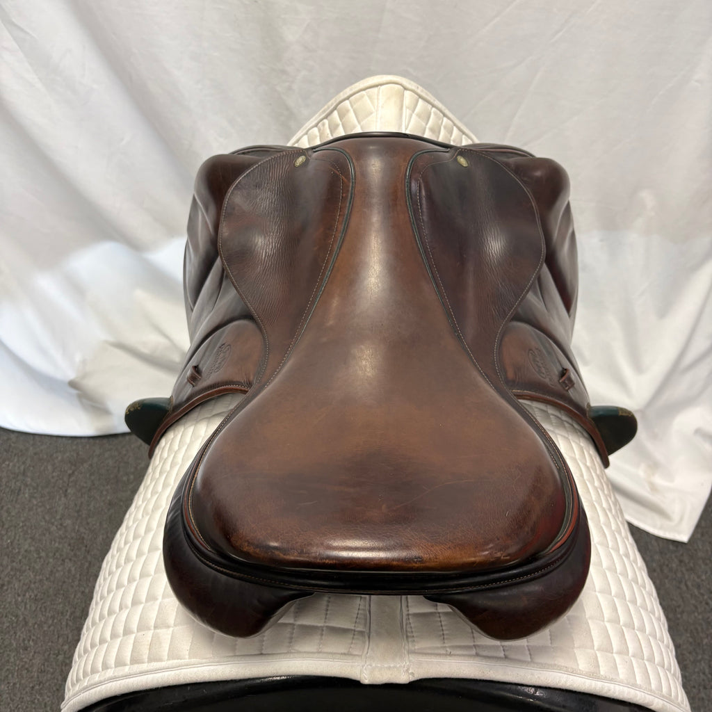 Used Devoucoux Chiberta 18" Jump Saddle