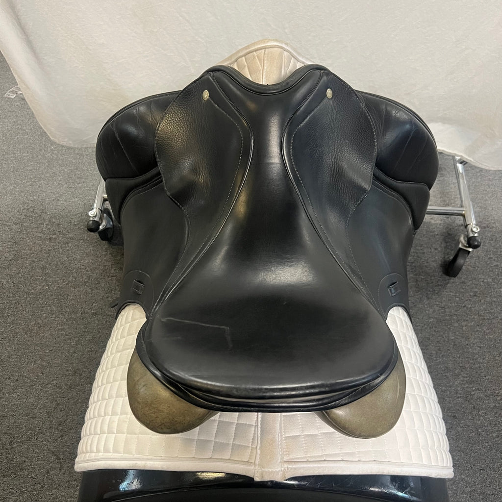 Used Schleese Derby 17.5" Dressage Saddle