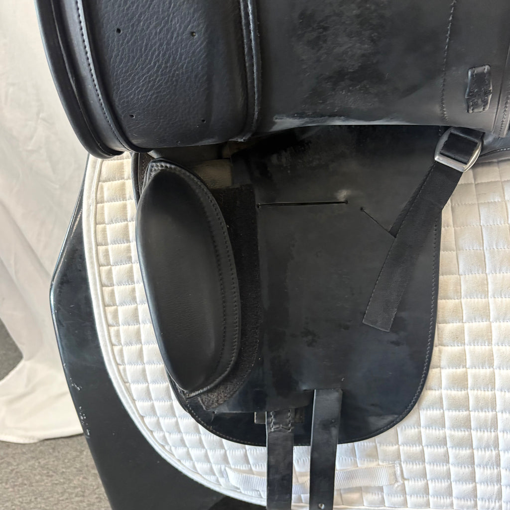 Used Schleese Triumph 18.5" Dressage Saddle