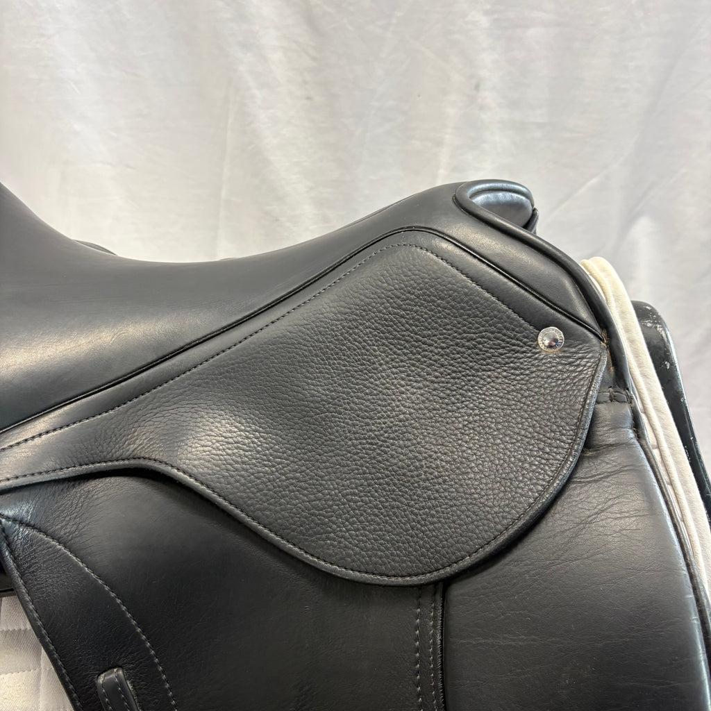 Used Schleese Triumph 18.5" Dressage Saddle