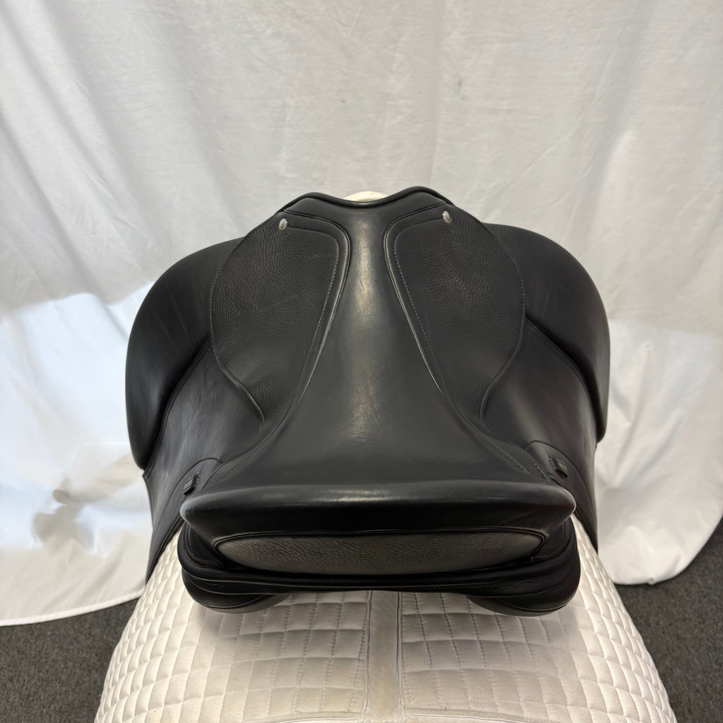 Used Schleese Triumph 18.5" Dressage Saddle