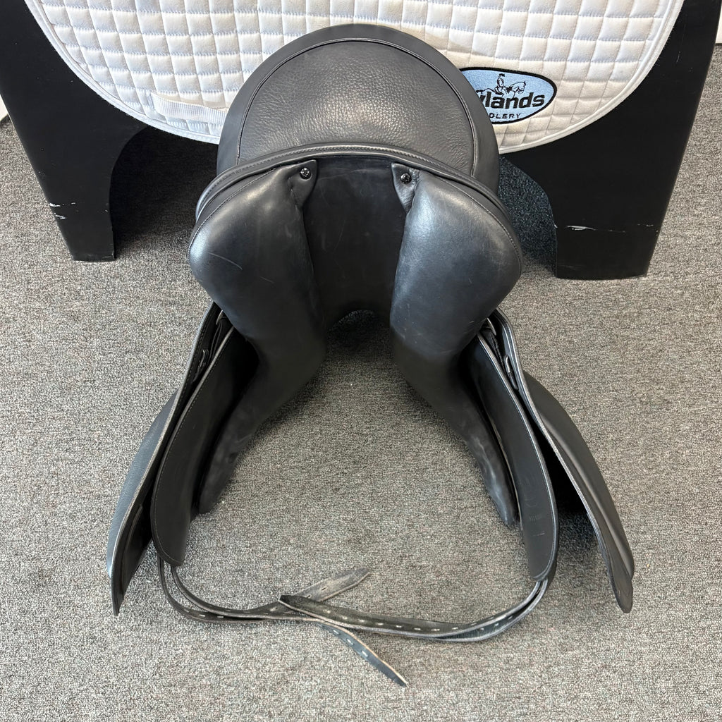 Used Schleese Triumph 18.5" Dressage Saddle