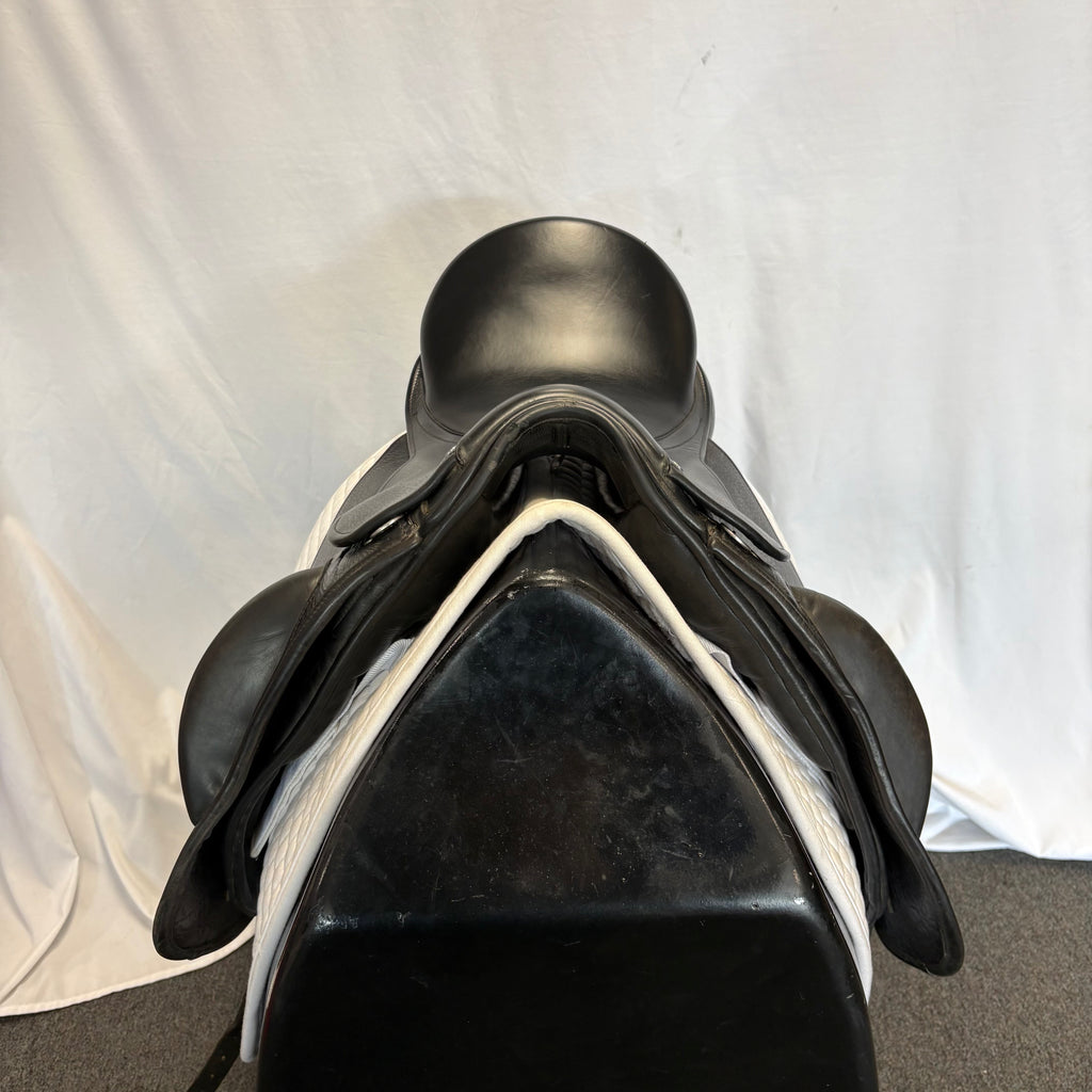 Used County Perfection 17" Dressage Saddle