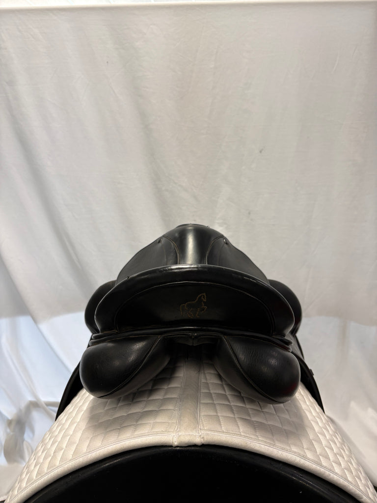 Used County Perfection 17" Dressage Saddle