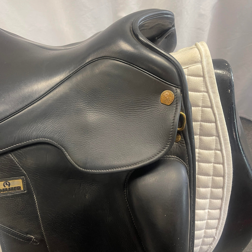 Used Sommer Savoie Flextra 17.5" Dressage Saddle