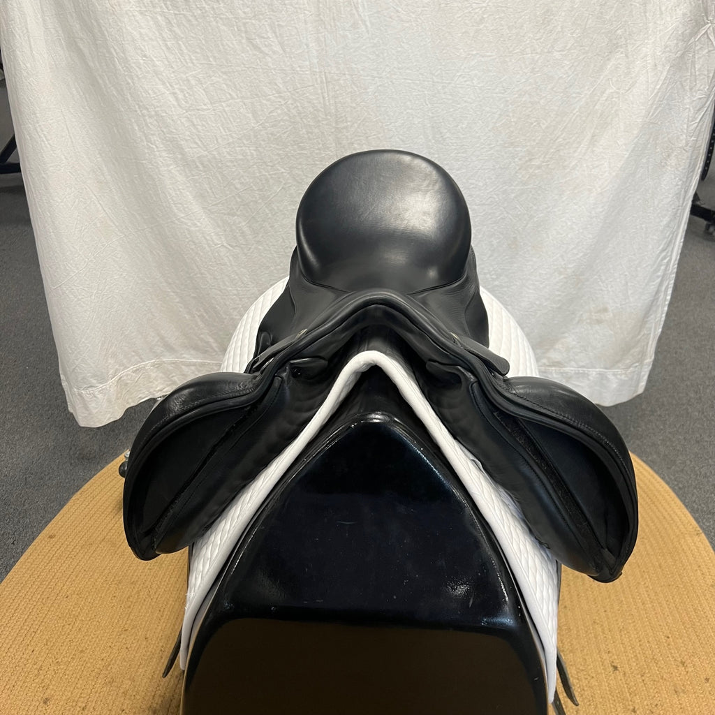 Used MacRider Olympic 17" Dressage Saddle