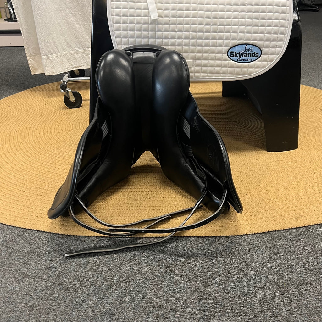 Used MacRider Olympic 17" Dressage Saddle