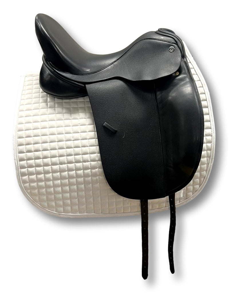 HOLD: Used Trilogy Amadeo Elite 18" Dressage Saddle