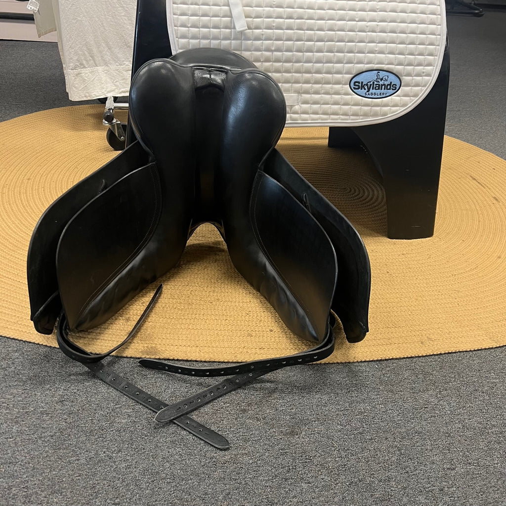 HOLD: Used Trilogy Amadeo Elite 18" Dressage Saddle