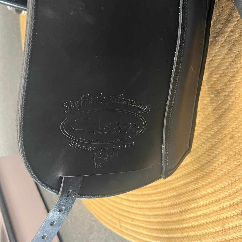 Demo Custom Saddlery Steffen's Advantage 17.5" Dressage Saddle