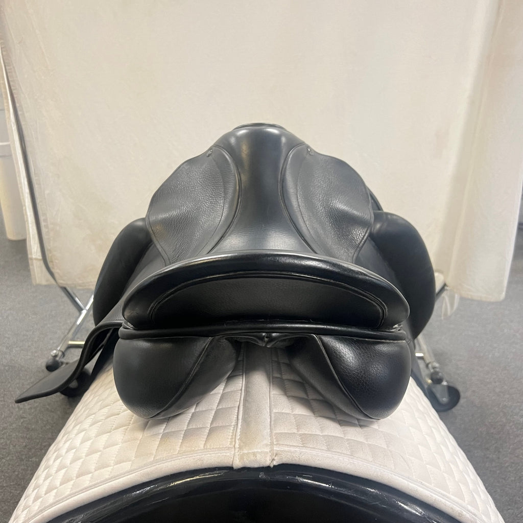 Used County Perfection 17" Dressage Saddle