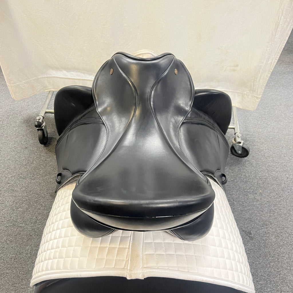 Used Fichtbauer 17.5" Monoflap Dressage Saddle