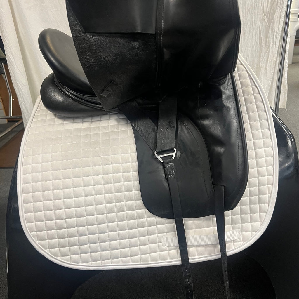 Used Custom Wolfgang Solo 17.5" Dressage Saddle
