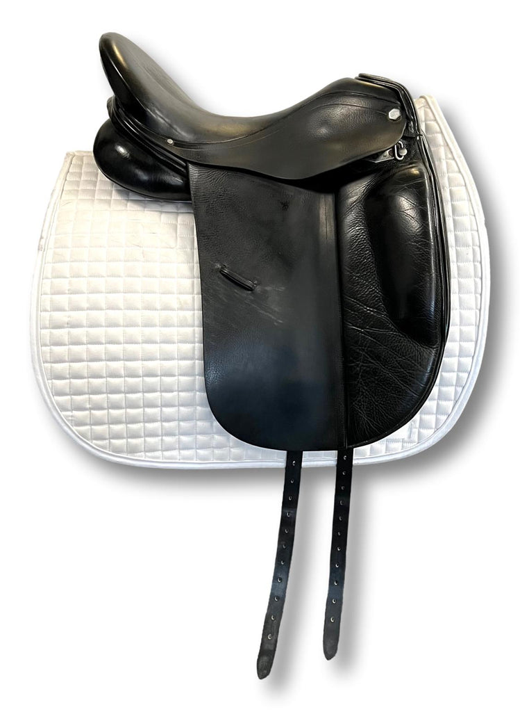 Used Albion Platinum Ultima 17" Dressage Saddle