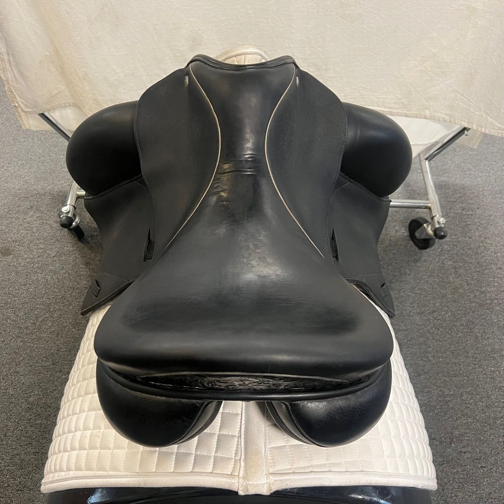 Used Custom Icon Flight 18" Monoflap Dressage Saddle