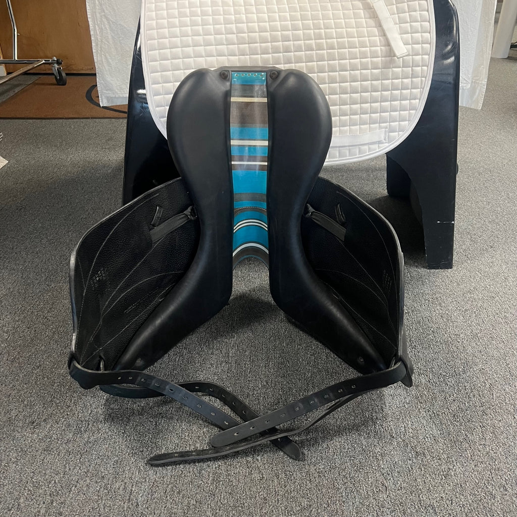 Used Voltaire Adelaide 18.5" Monoflap Dressage Saddle